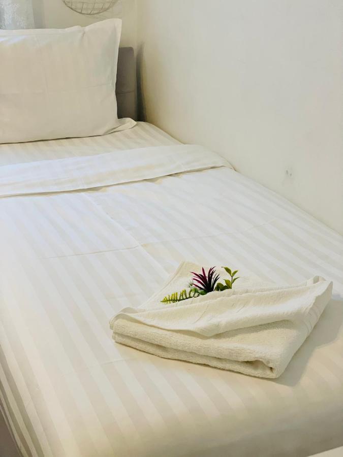 Perfect Place To Stay Self Check In-24H-Netflix-Wifi Resita Exteriör bild